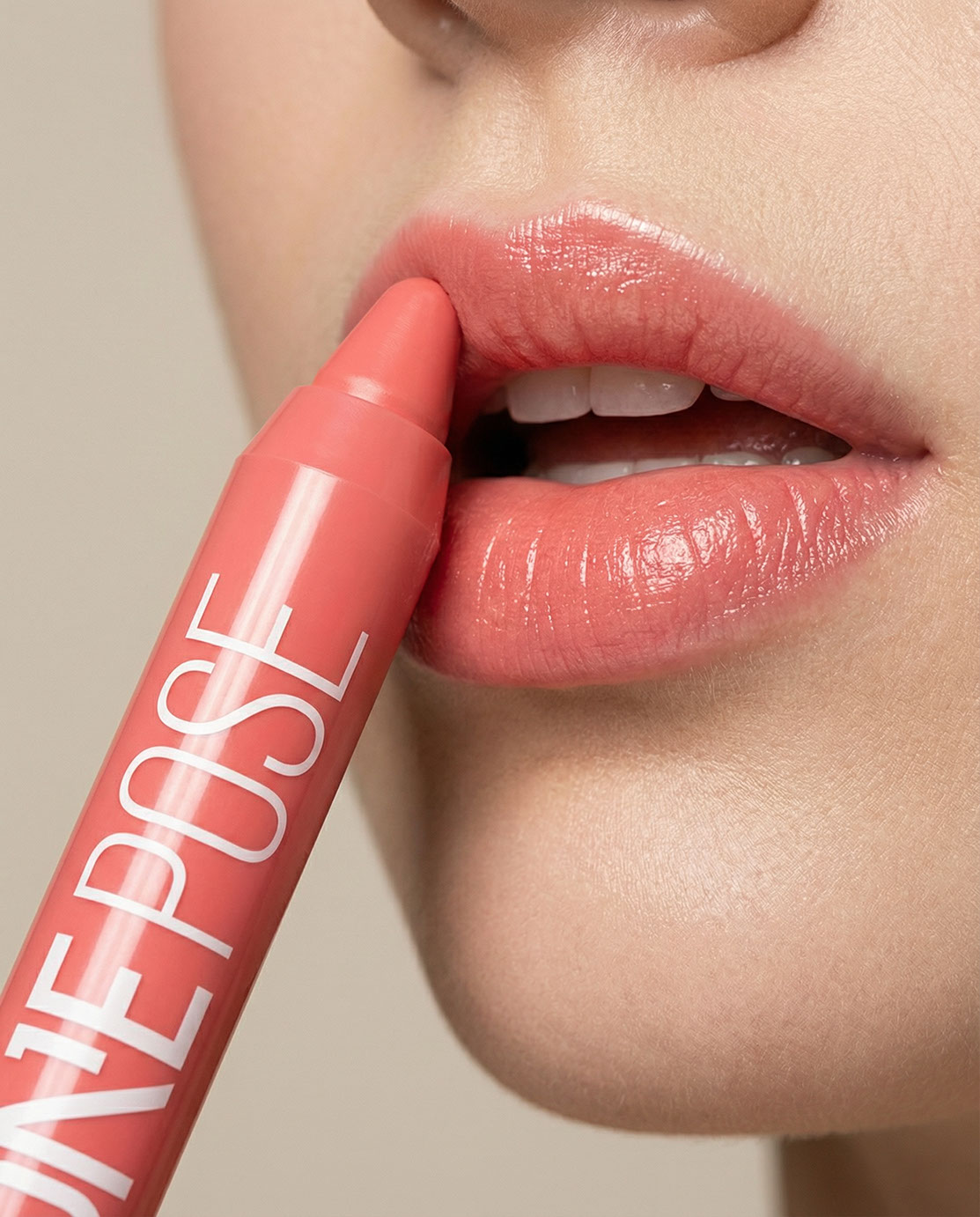 ONE POSE · Brand Identity · KSA - eje